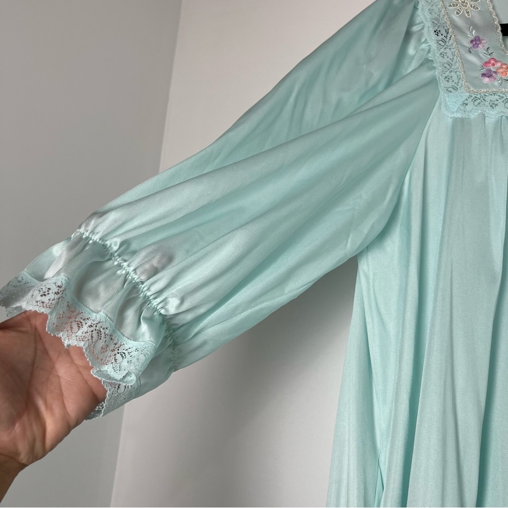 Vintage Lorraine Nightgown Robe Women's Sz Med Floral Lace Embroidered Green USA - Picture 4 of 10
